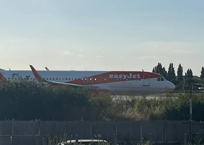 Southend Airport Bed & Breakfast